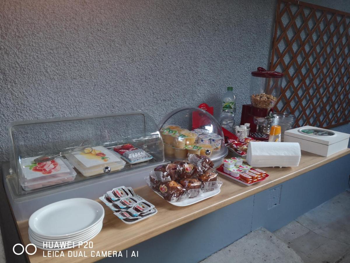 Hotel Le Memphis Πουατιέ Εξωτερικό φωτογραφία